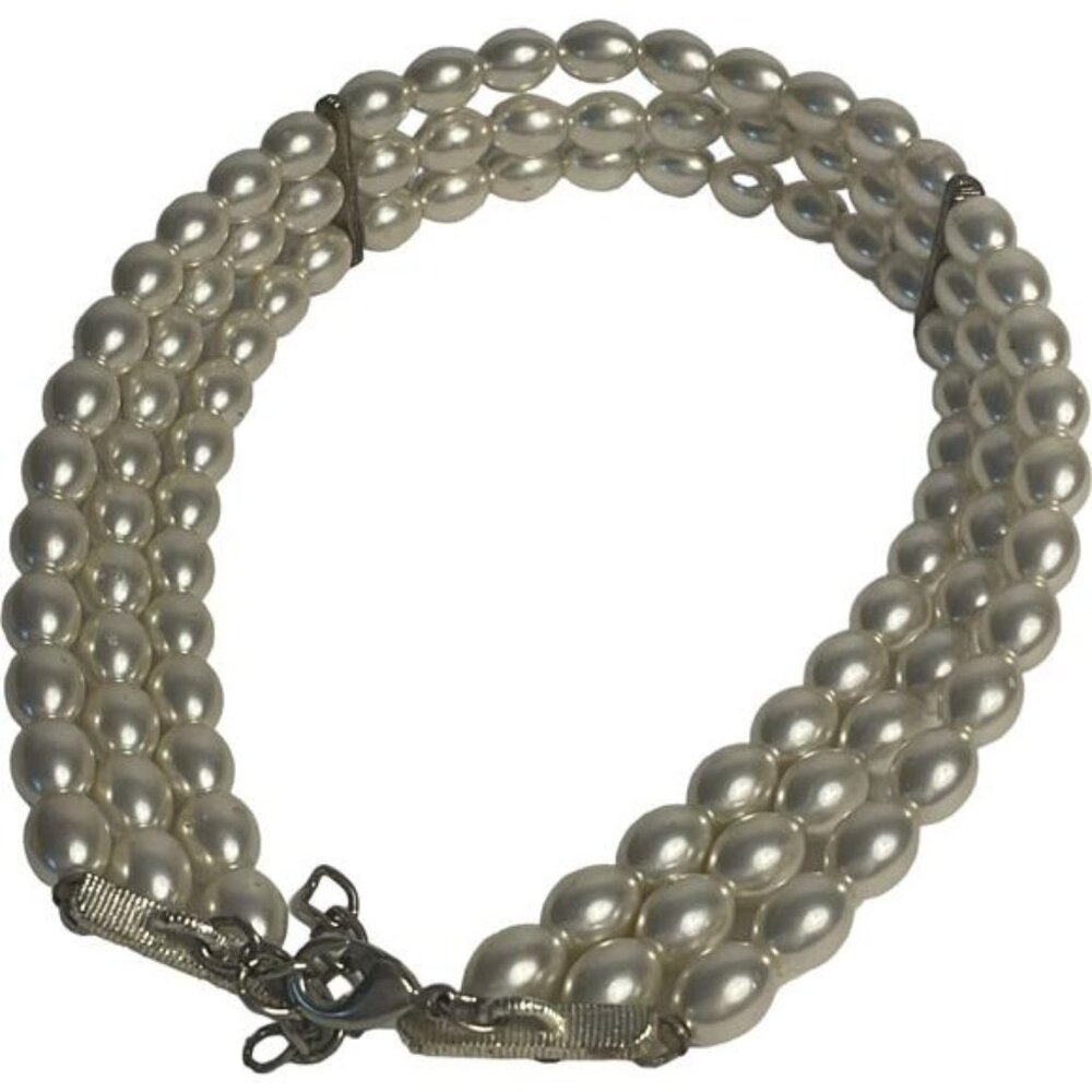 Vintage Triple-Strand Pearl Choker Necklace With Clasp Closure - Picture 2 of 8